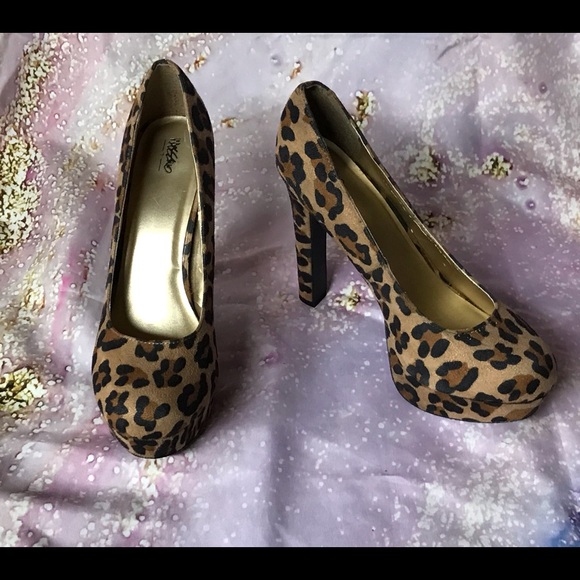 Mossimo Supply Co. Shoes - Size 7.5 Mossimo Suede Animal Print Thick High Heel